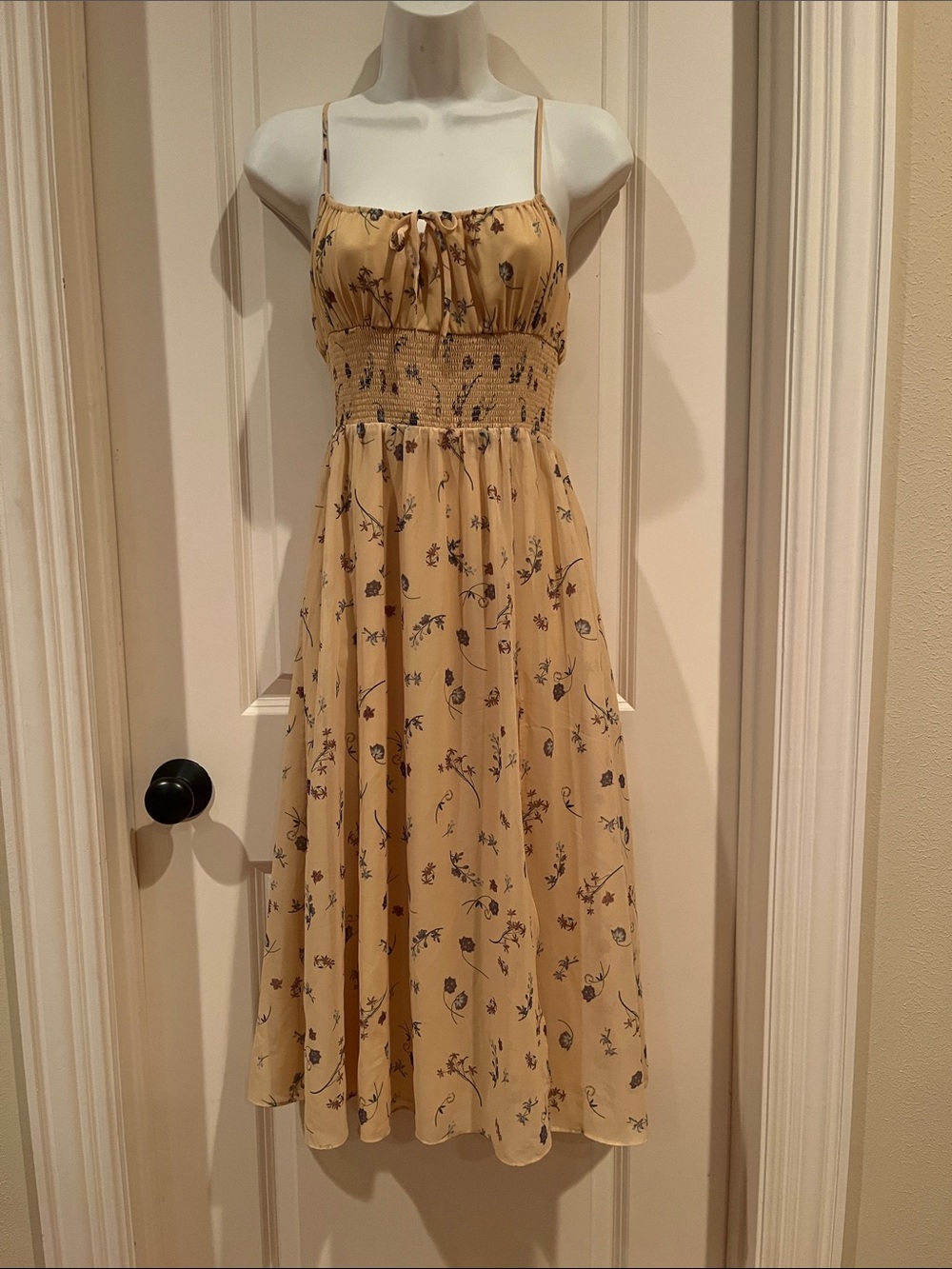 ARITZIA WILFRED GENOA MIDI DITSY BLOOMCORE SPRING MEDLEY YELLOW FLORAL DRESS S 4